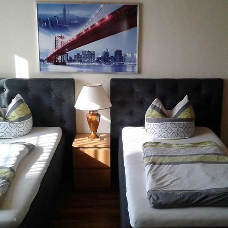 Zum Holzwurm Apartment Muhlanger Bagian luar foto